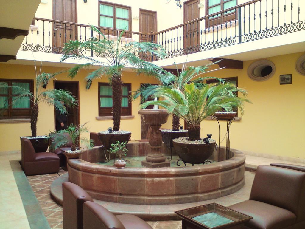 Hotel Casa Del Virrey & Suites Morelia Exterior photo